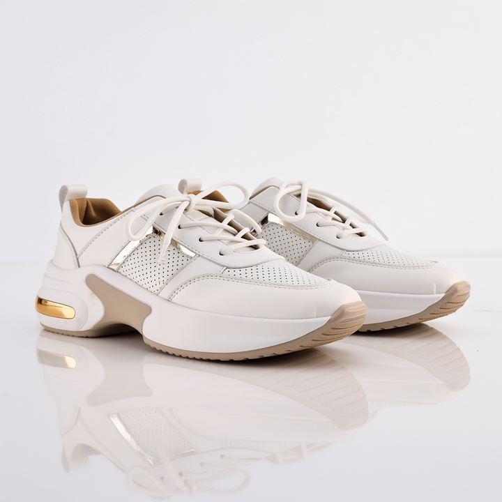 Aira Walk Sneakers