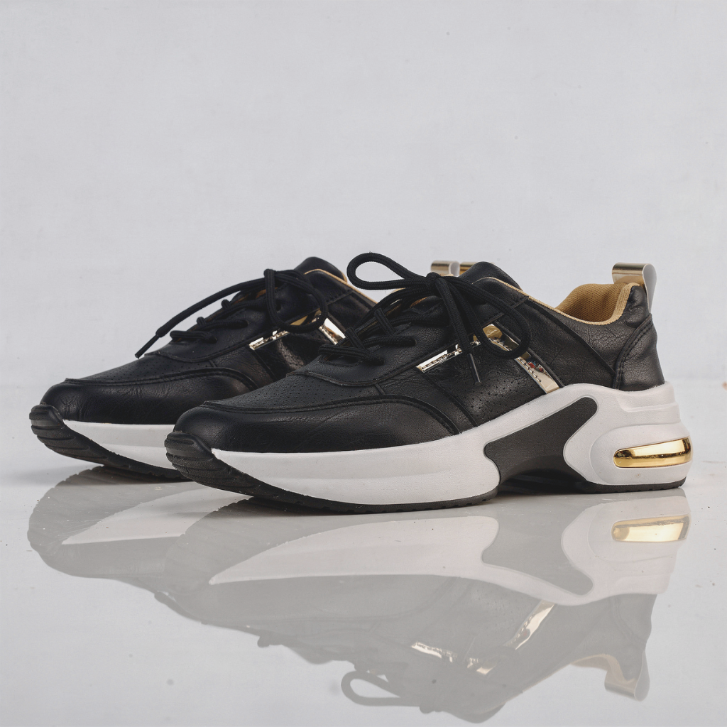 Aira Walk Sneakers