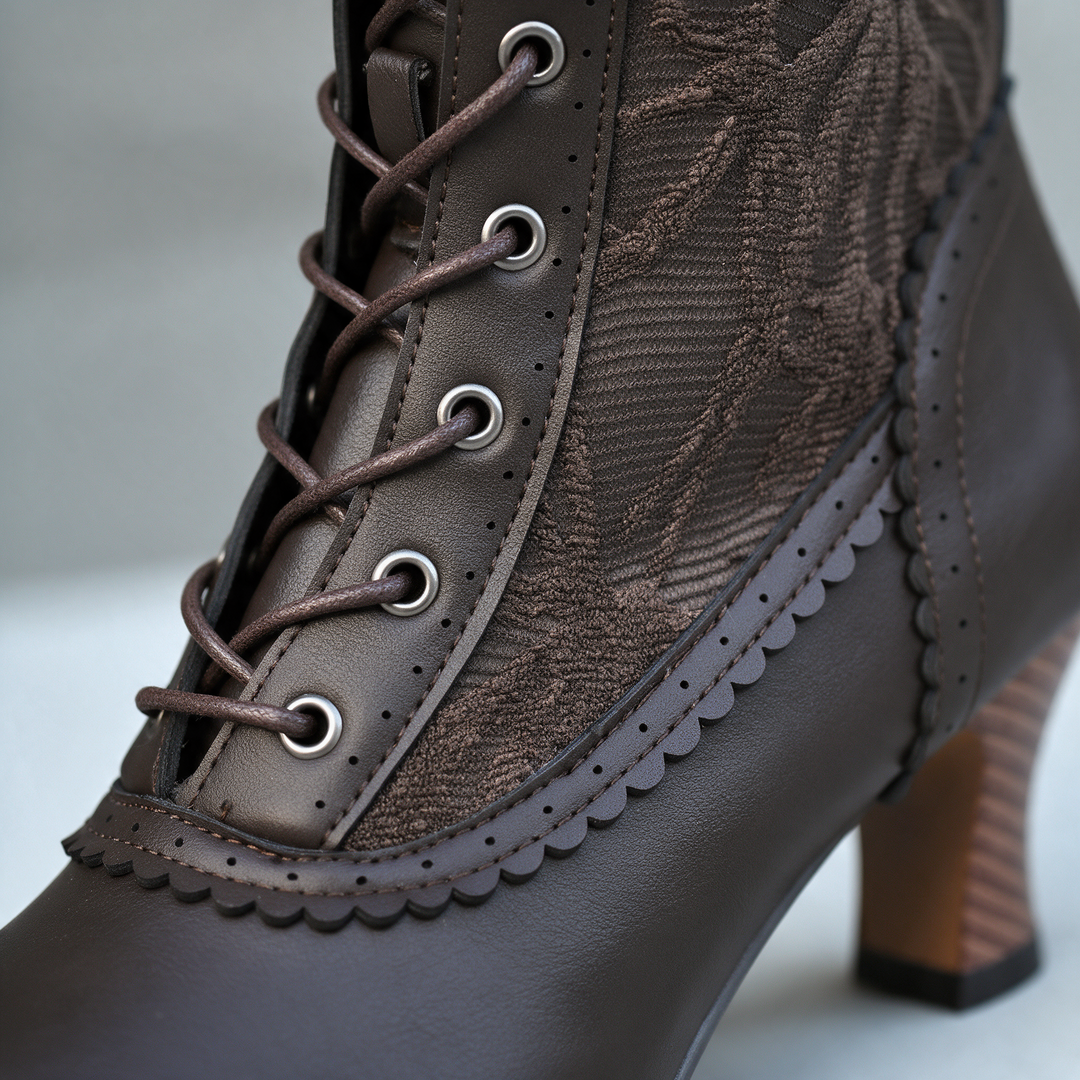 Cordelia Scallop Boots