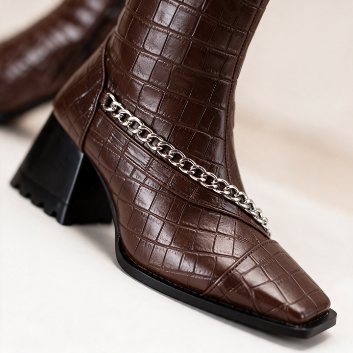Livora Chain Boots